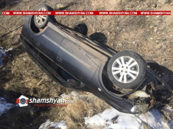 Կոտայքի մարզում 38-ամյա վարորդը Opel-ով գլխիվայր շրջվելով հայտնվել է ձորակում. կա վիրավոր